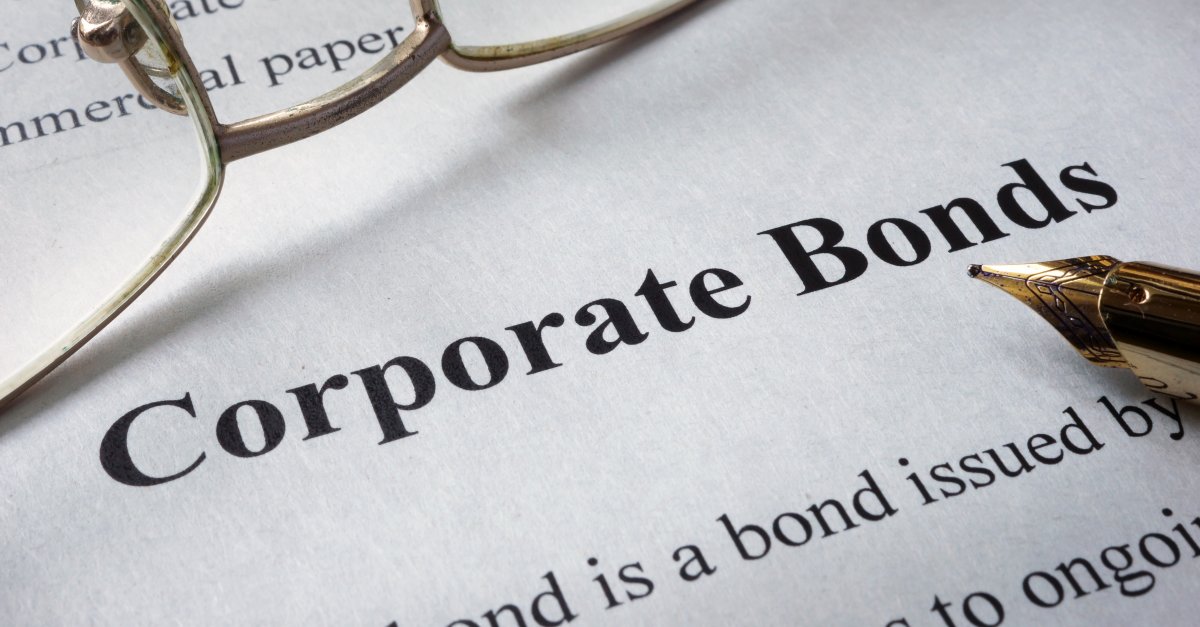 Corporate Bonds vs Government Bonds